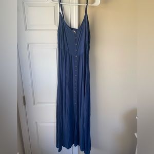 Long blue dress with slit